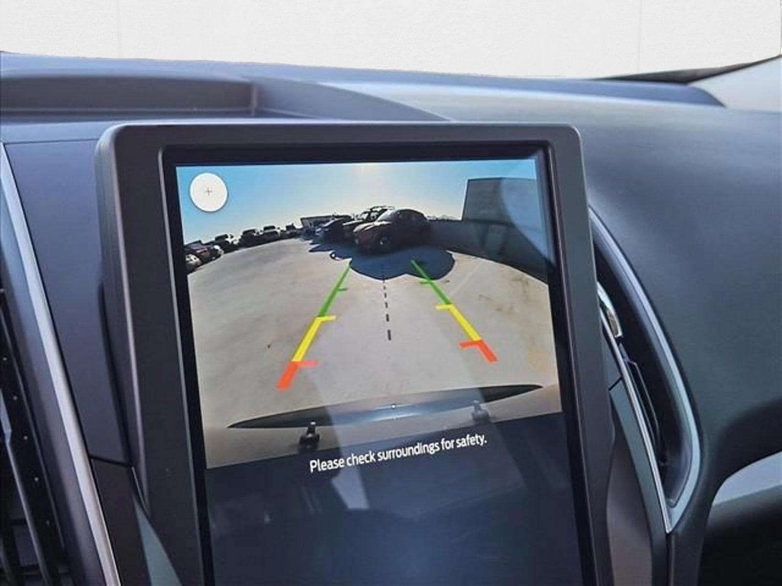 2024 Ford Edge SE - Photo 11