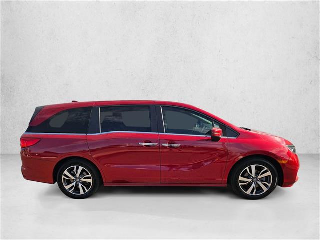 2022 Honda Odyssey Touring photo 4