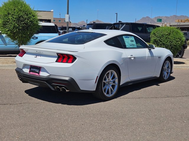 2025 Ford Mustang GT Premium photo 2