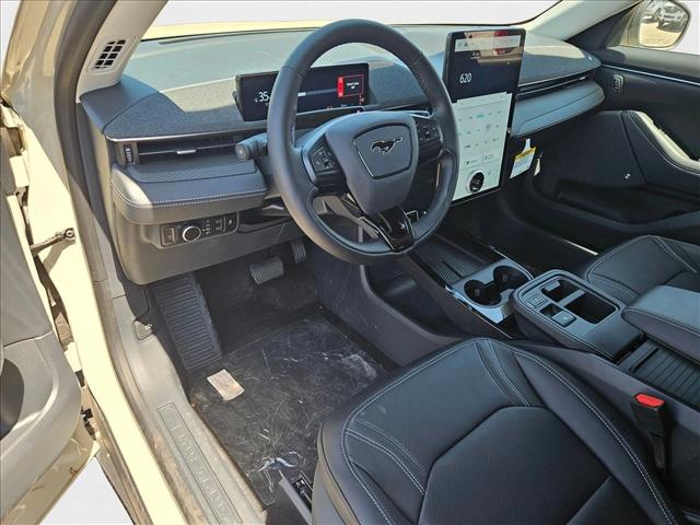 2025 Ford Mustang Mach-E Premium photo 2