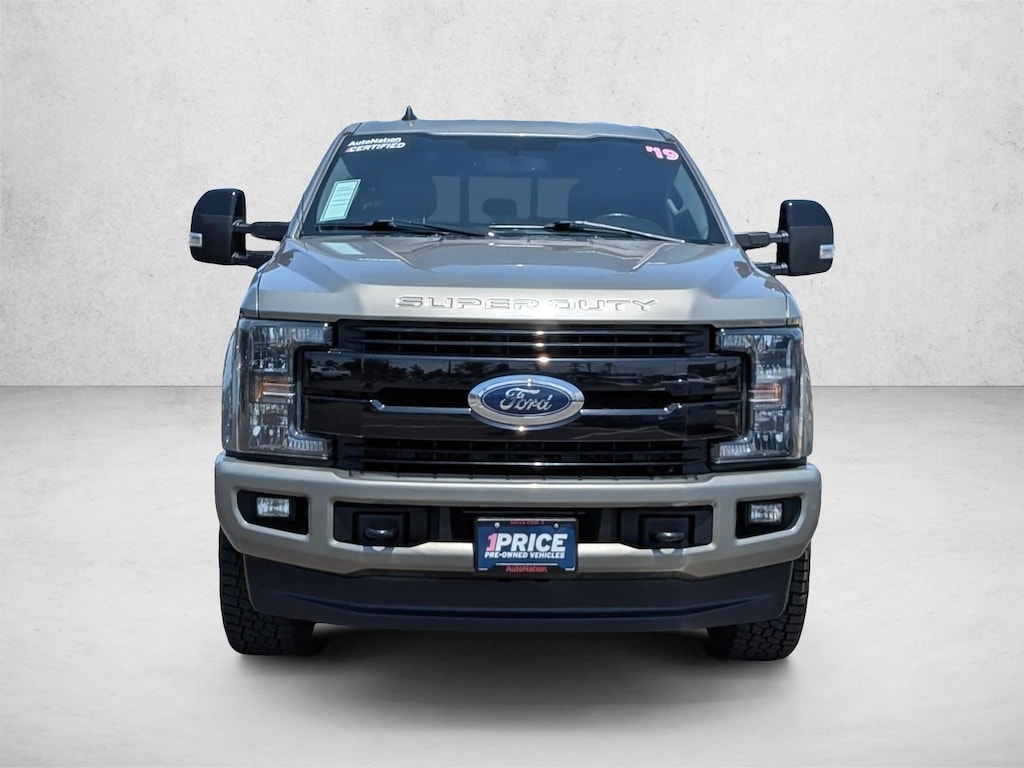 Used 2019 Ford F-250 LARIAT Truck Crew Cab