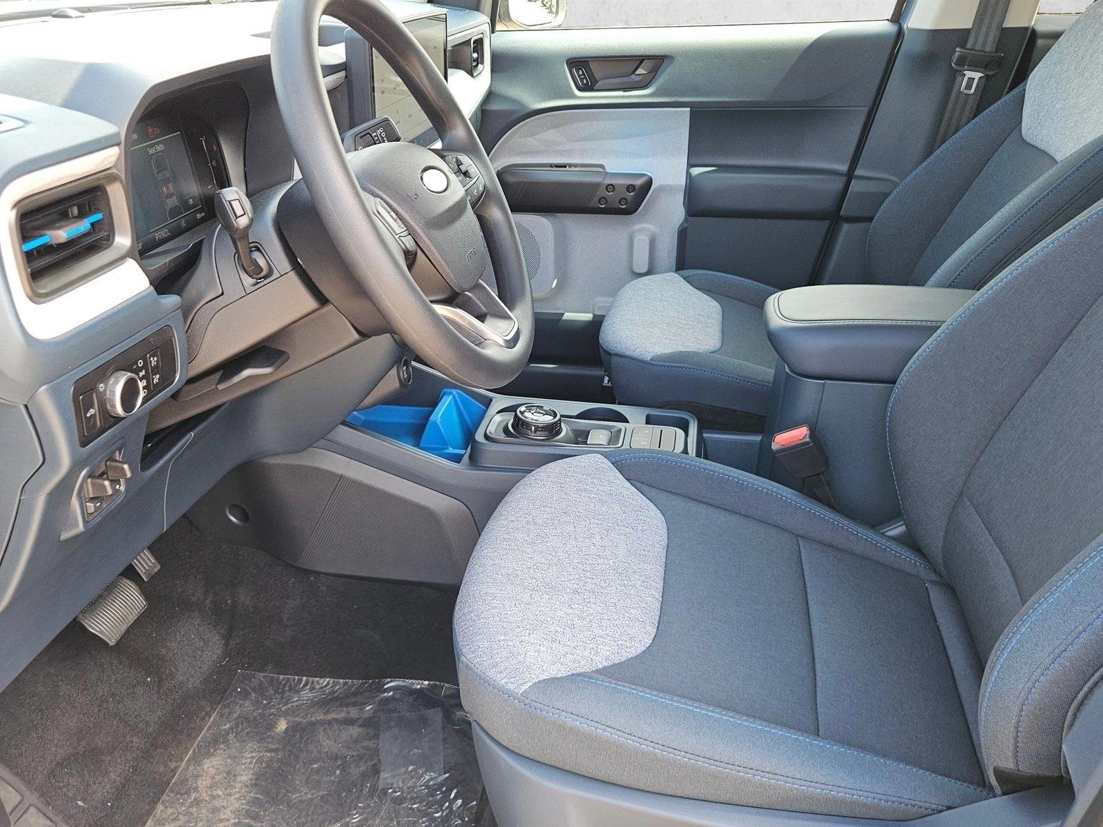 2025 Ford Maverick XLT - Photo 13