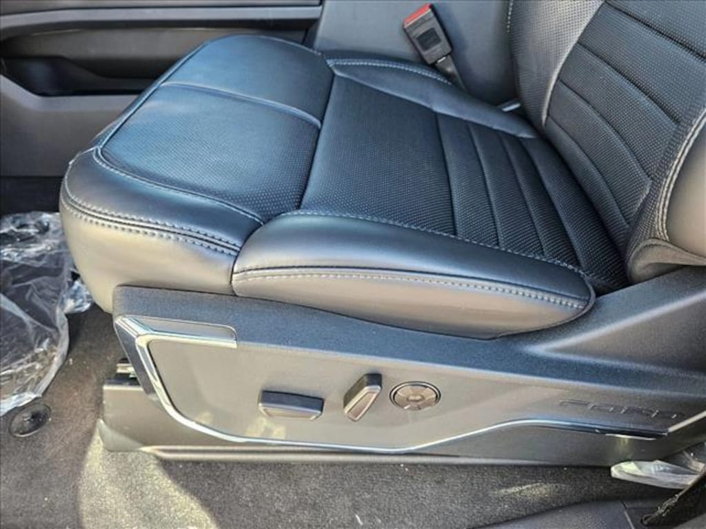 New 2026 Ford F-350 Platinum Truck Crew Cab