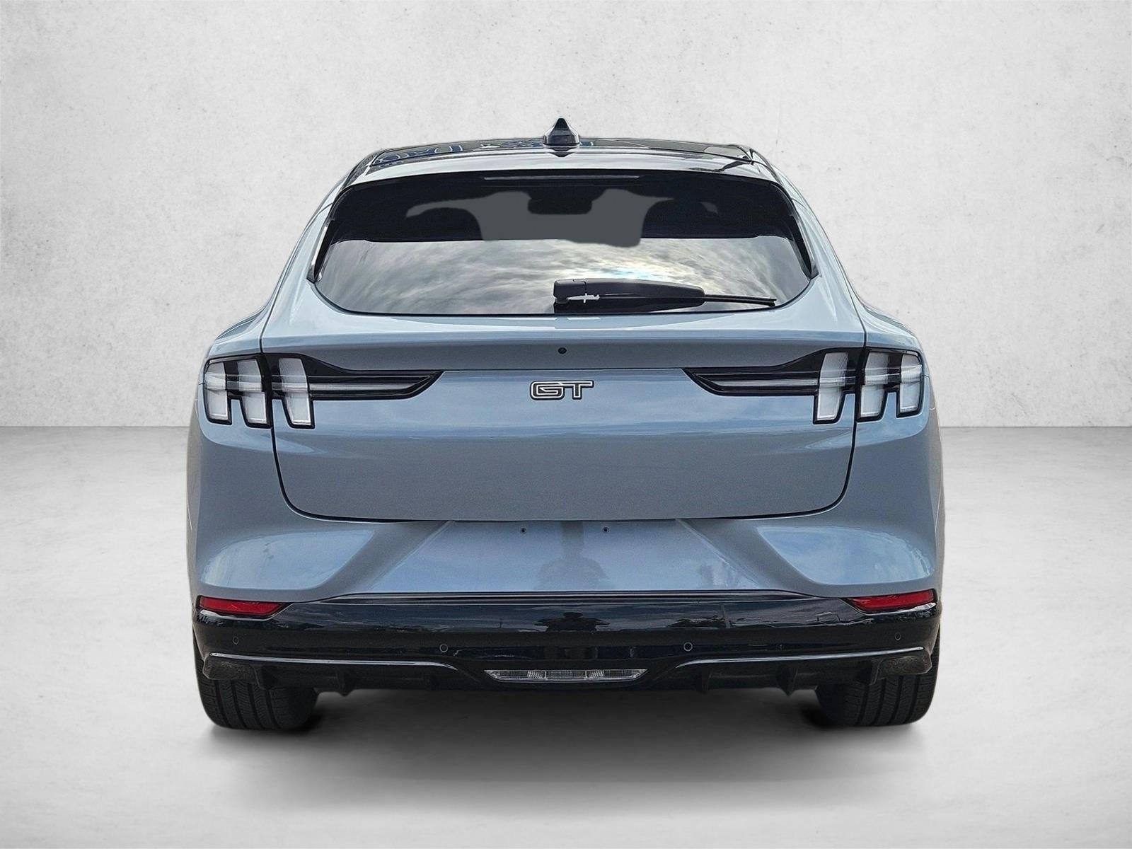 2025 Ford Mustang Mach-E GT - Photo 6