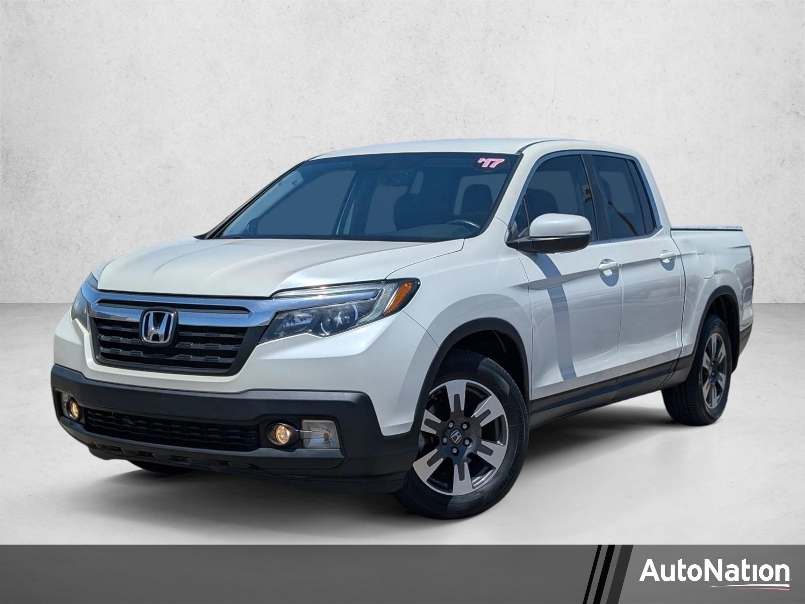 2017 Honda Ridgeline RTL-T's photo