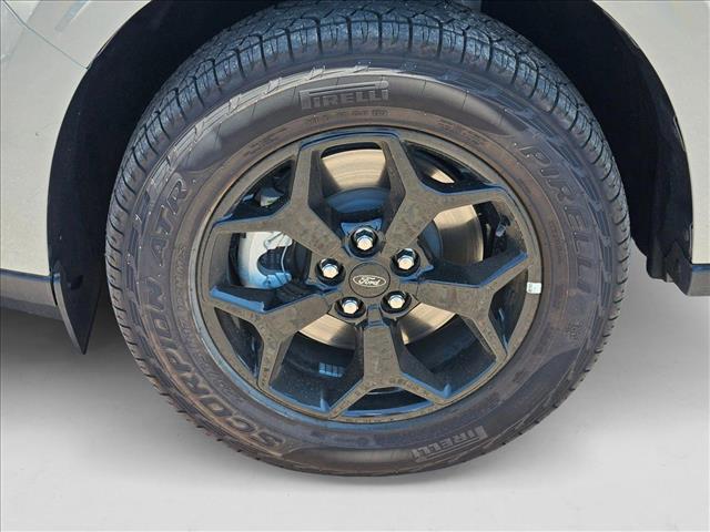 2025 Ford Maverick XLT - Photo 10