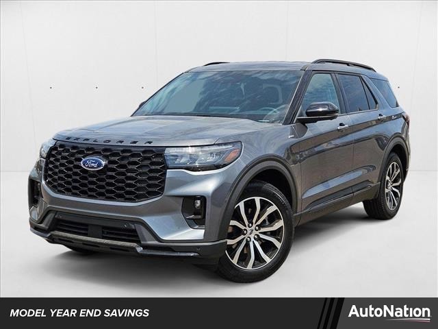 2025 Ford Explorer ST-LINE's photo