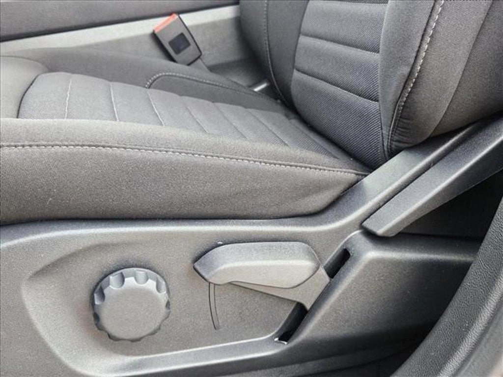 New 2024 Ford Edge SE SUV