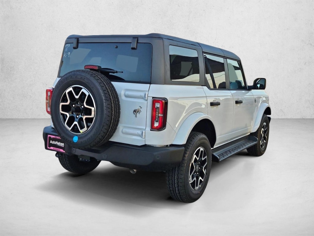 New 2026 Ford Bronco Outer Banks SUV