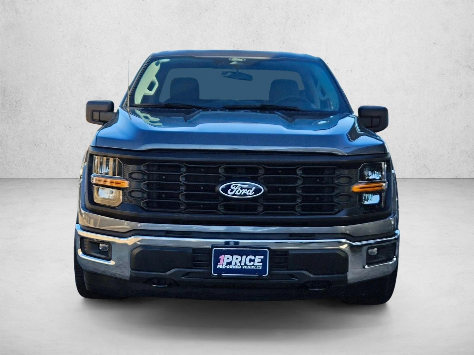 2025 Ford F-150 XL photo 2