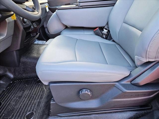 2025 Ford F-550 XL photo 3