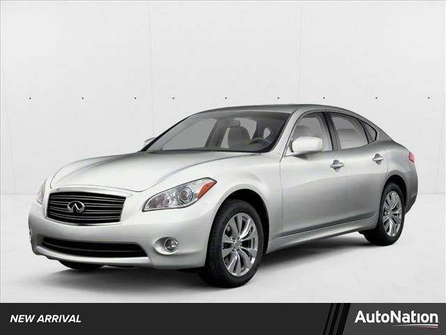 2013 Infiniti M