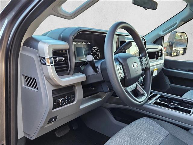 2026 Ford F-250 XLT photo 3