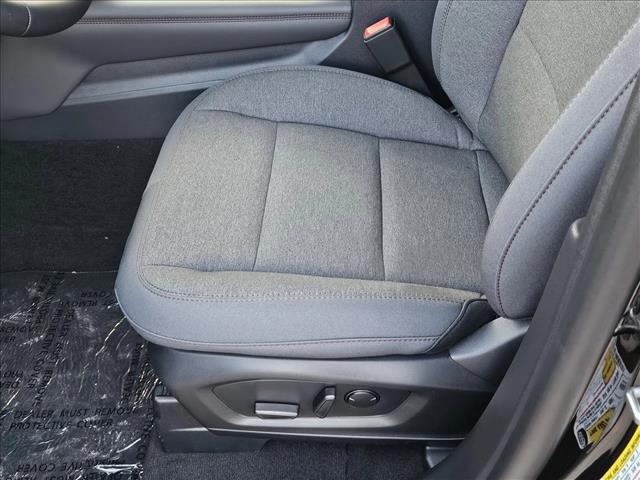 2025 Ford Explorer photo 4