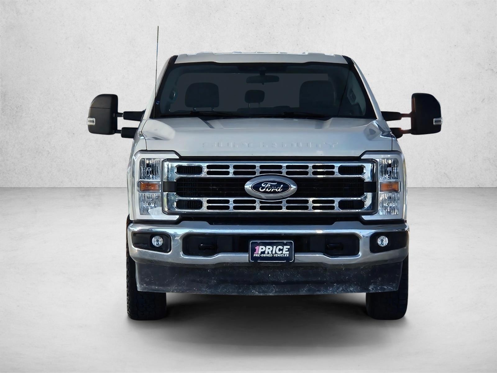 2024 Ford F-250 XLT photo 3