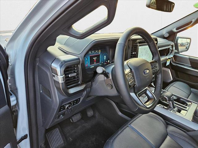 2025 Ford F-150 Platinum photo 3