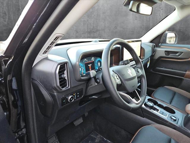 2025 Ford Bronco Sport Outer Banks photo 3