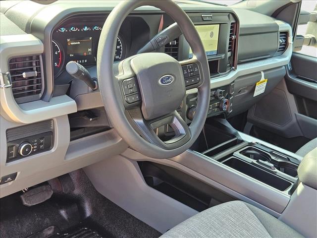 2025 Ford F-250 XLT photo 3