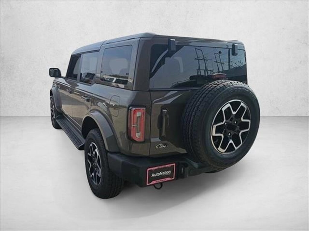 New 2025 Ford Bronco Outer Banks SUV