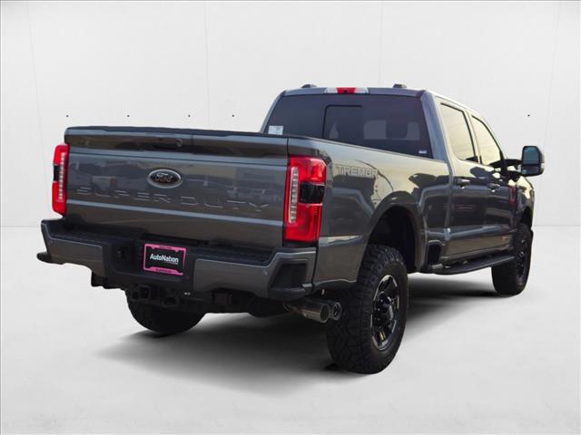 2026 Ford F-250 Lariat photo 2