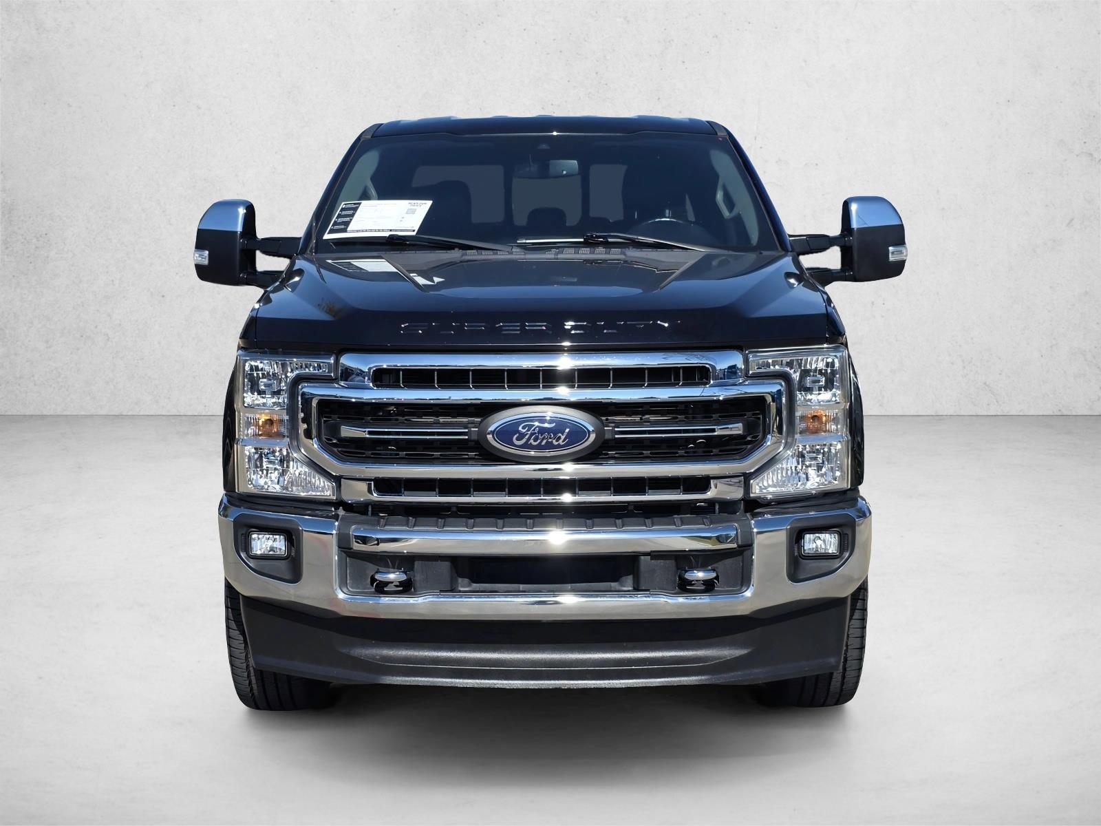 2021 Ford F-250 Lariat photo 2