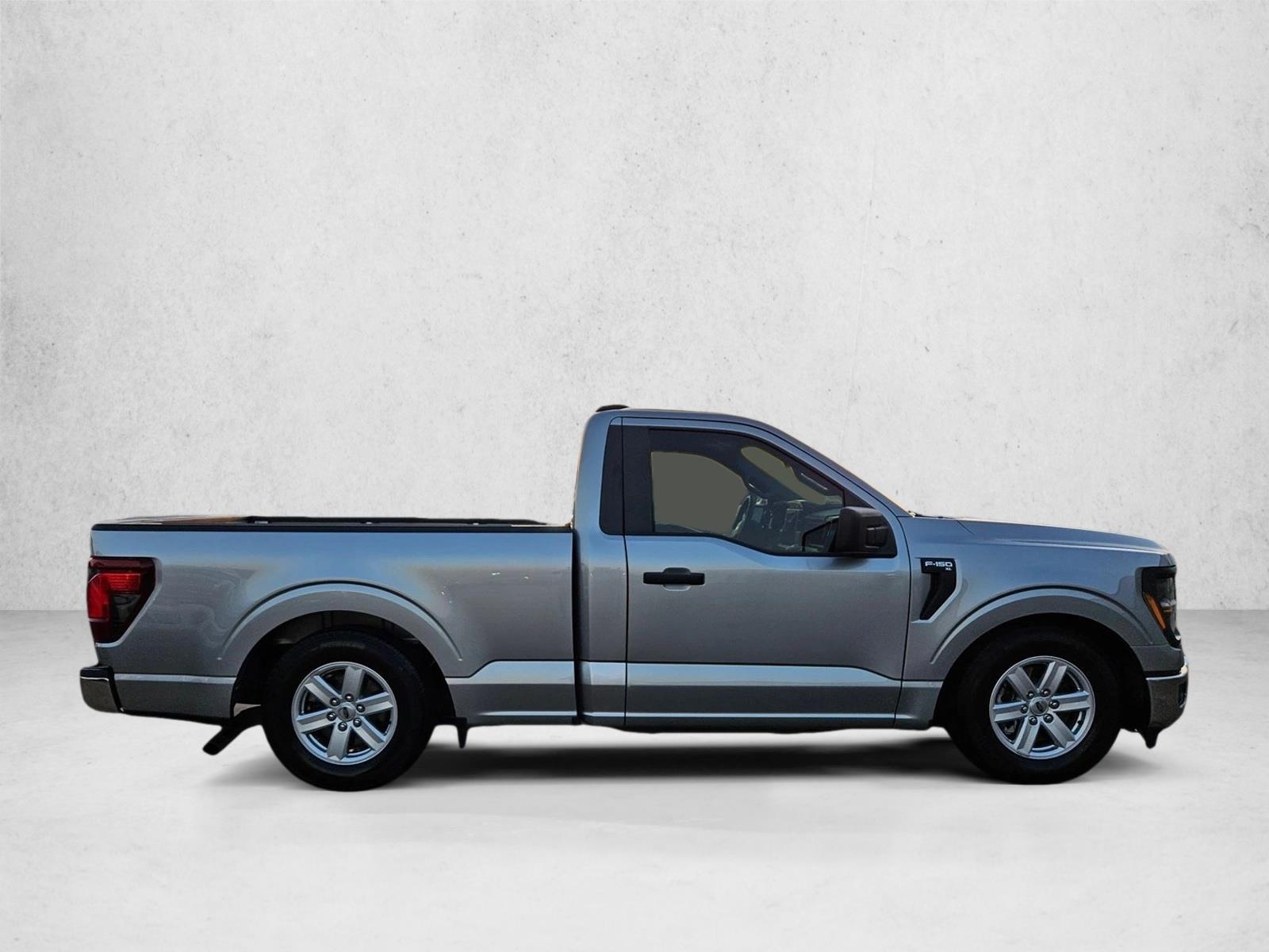 2024 Ford F-150 XL photo 4