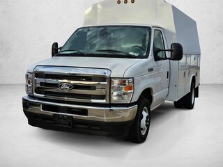 2026 Ford E-350 Cutaway Truck