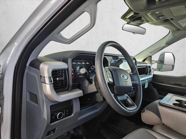 2025 Ford F-250 XL photo 2