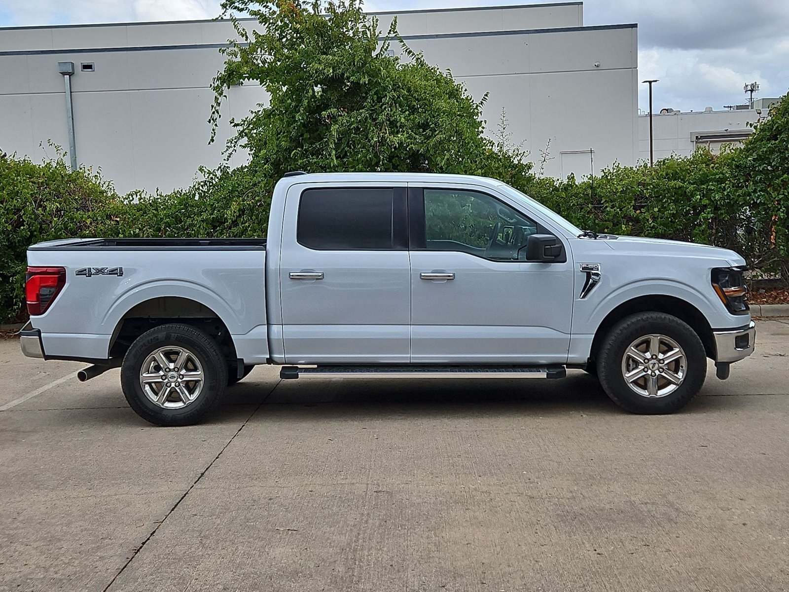 Used 2025 Ford F-150 XLT Truck SuperCrew Cab