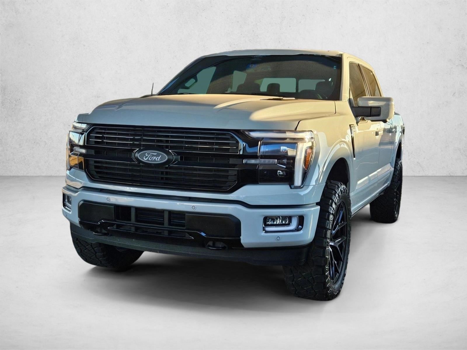 2024 Ford F-150 Platinum's photo