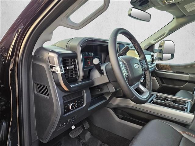 2026 Ford F-250 Lariat photo 3