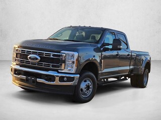 2026 Ford F-350 XLT Truck Crew Cab