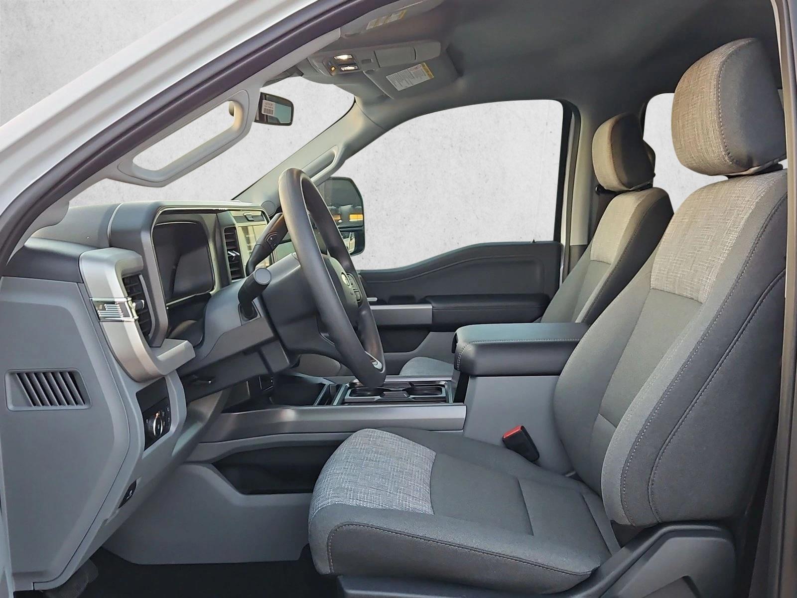 New 2027 Ford F-350 XLT Truck Crew Cab