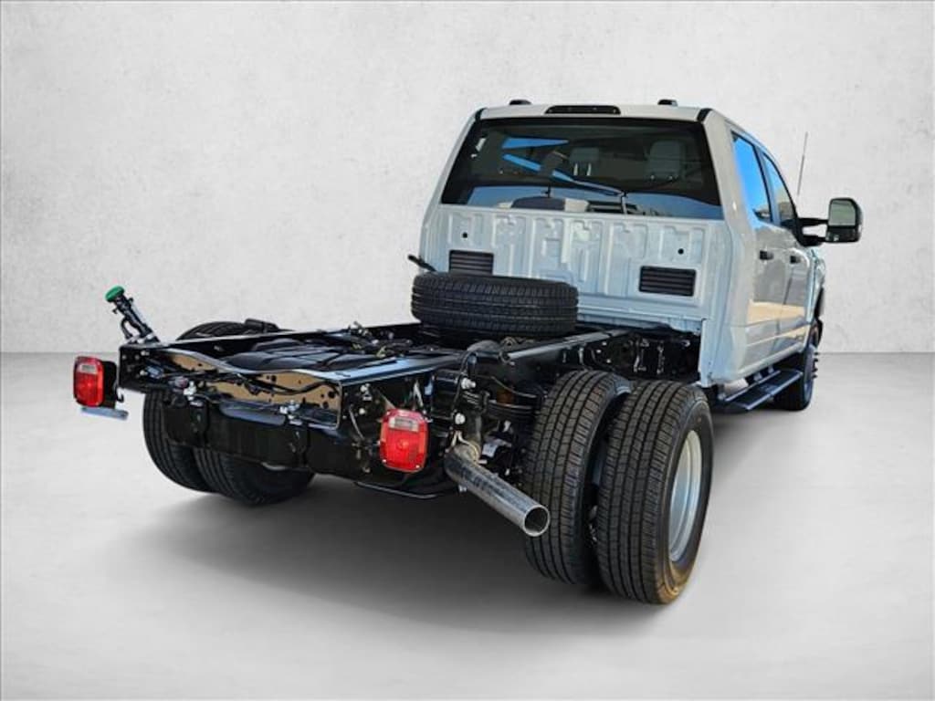 New 2026 Ford F-350 Chassis XL Truck Crew Cab