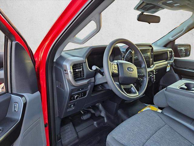 2025 Ford F-150 XL photo 3