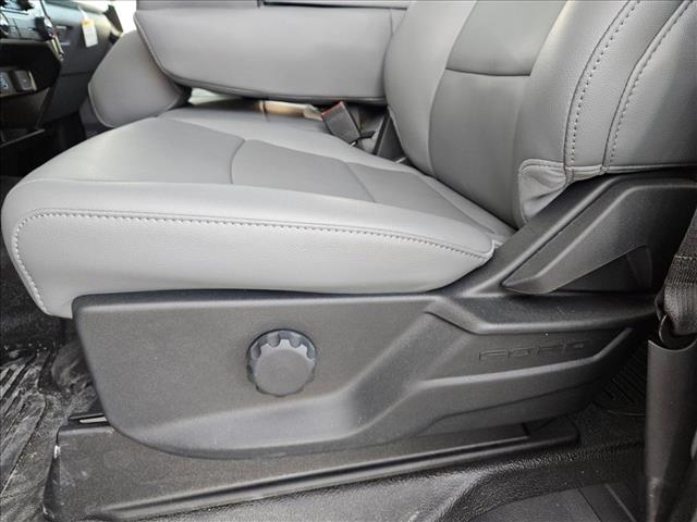 2026 Ford F-250 XL photo 3