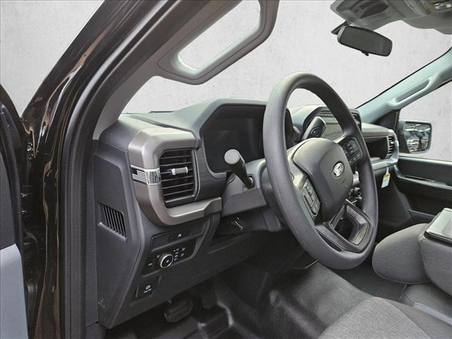 2025 Ford F-150 XL photo 3