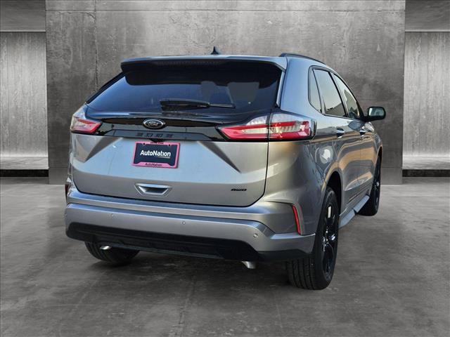 2024 Ford Edge SE photo 2