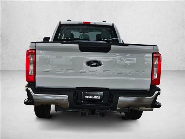 2025 Ford F-250 Super Duty XL - Photo 8