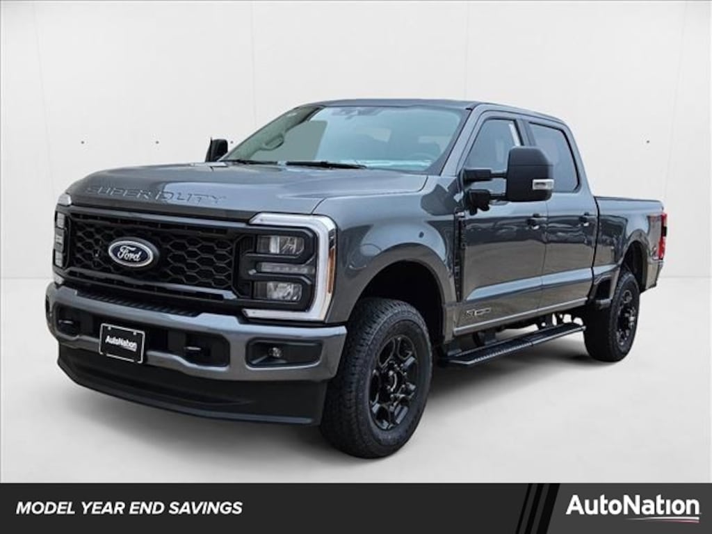 New 2025 Ford F-250 XL Truck Crew Cab