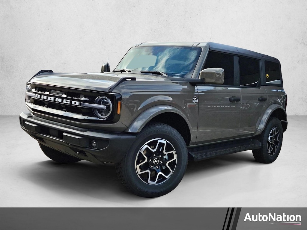 New 2026 Ford Bronco Outer Banks SUV