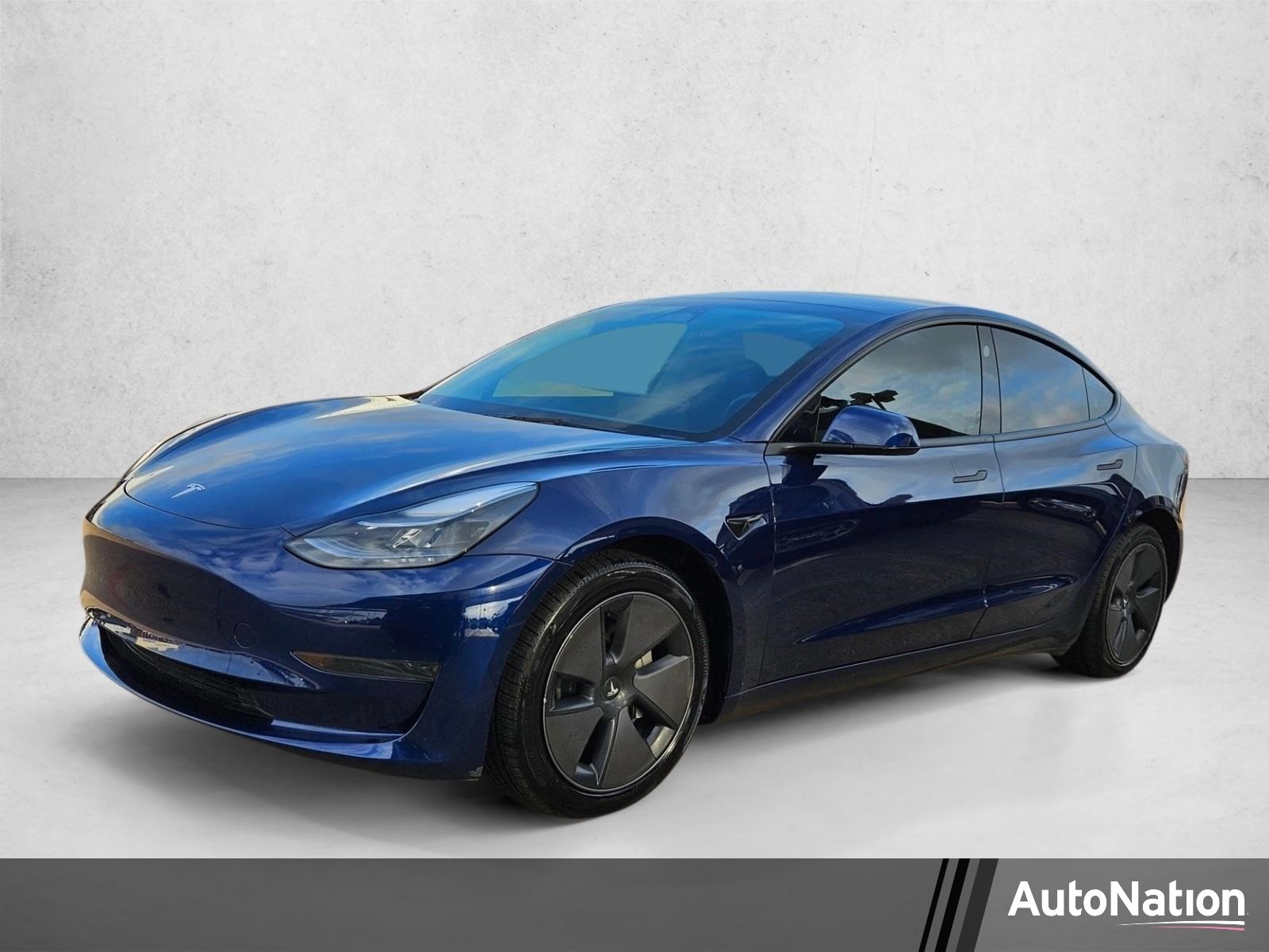 2023 Tesla Model 3 -'s photo