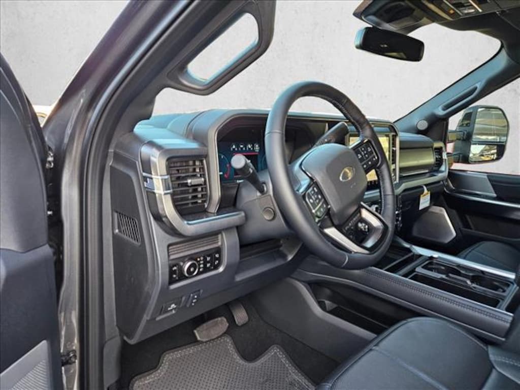 New 2026 Ford F-250 Platinum Truck Crew Cab