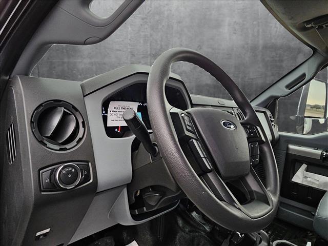 2024 Ford F-750 SuperCab photo 4
