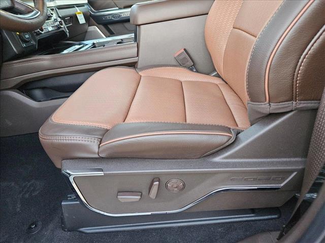 2025 Ford F-250 King Ranch photo 4