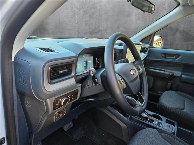 2025 Ford Maverick XLT photo 3