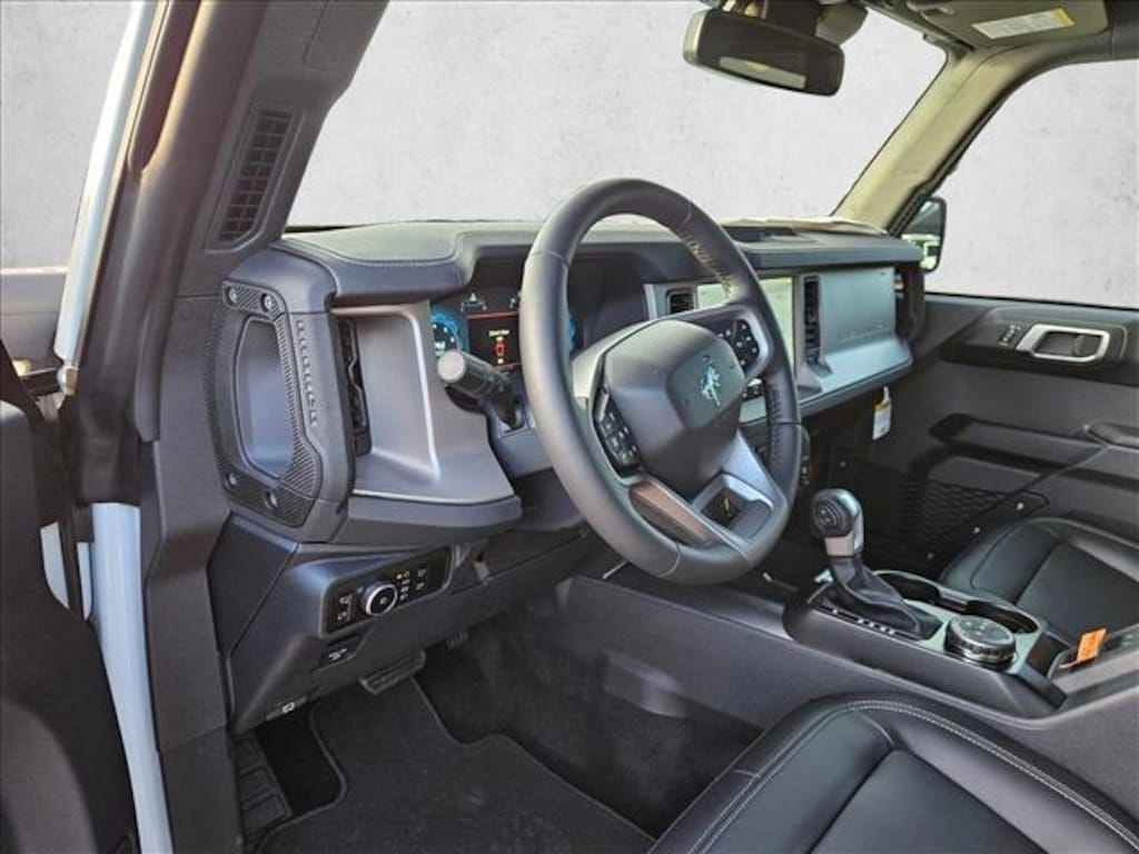 New 2025 Ford Bronco Outer Banks SUV