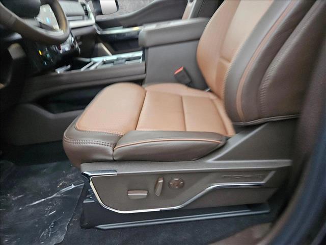 2025 Ford F-250 King Ranch photo 4