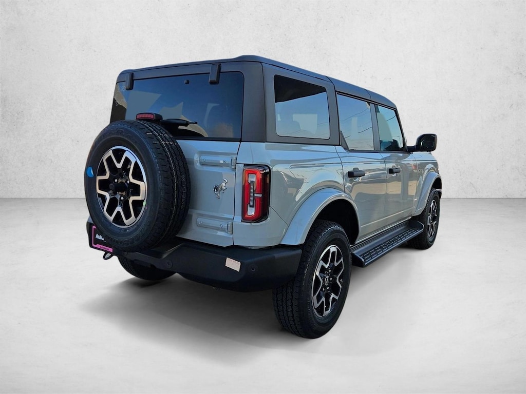 New 2026 Ford Bronco Outer Banks SUV