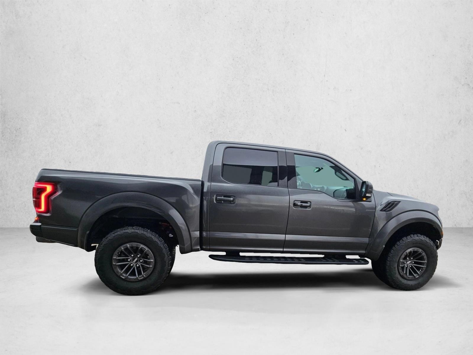2020 Ford F-150 Raptor photo 4